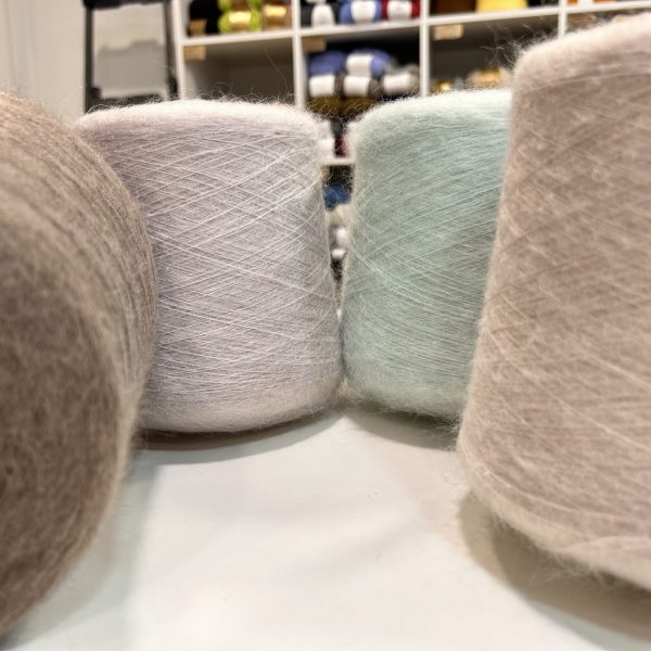 Superkidmohair Luxury by Rigo (70% суперкидмохер,5% меринос,  25% па), 1000м/100гр