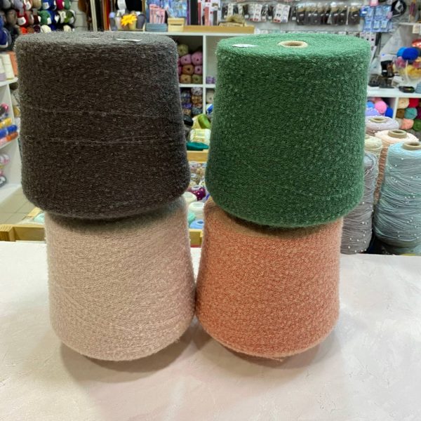 Precious New Mill (35% суперкидмохер, 35% беби альпака, 30% па), 950м/100 гр